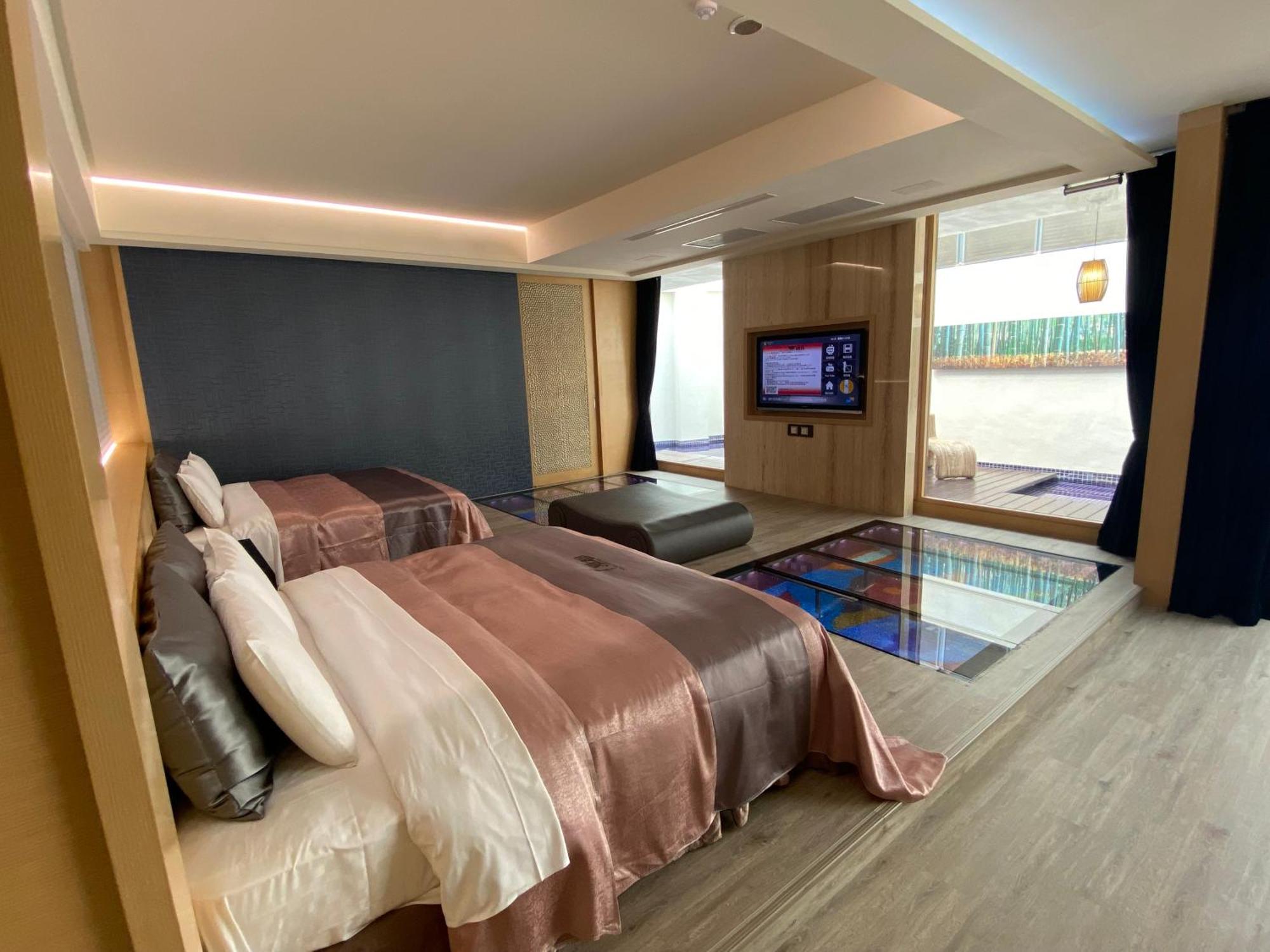 Xiadu Motel Taichung Buitenkant foto