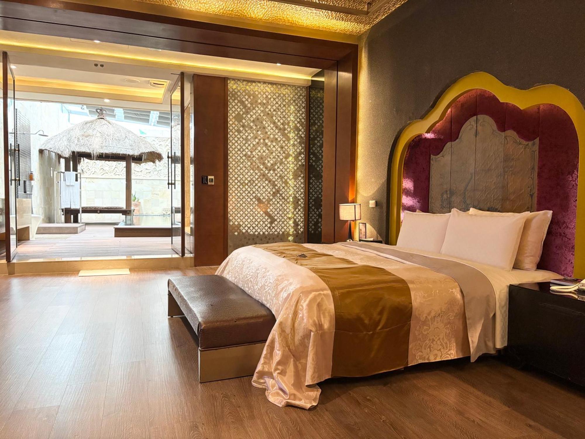 Xiadu Motel Taichung Buitenkant foto
