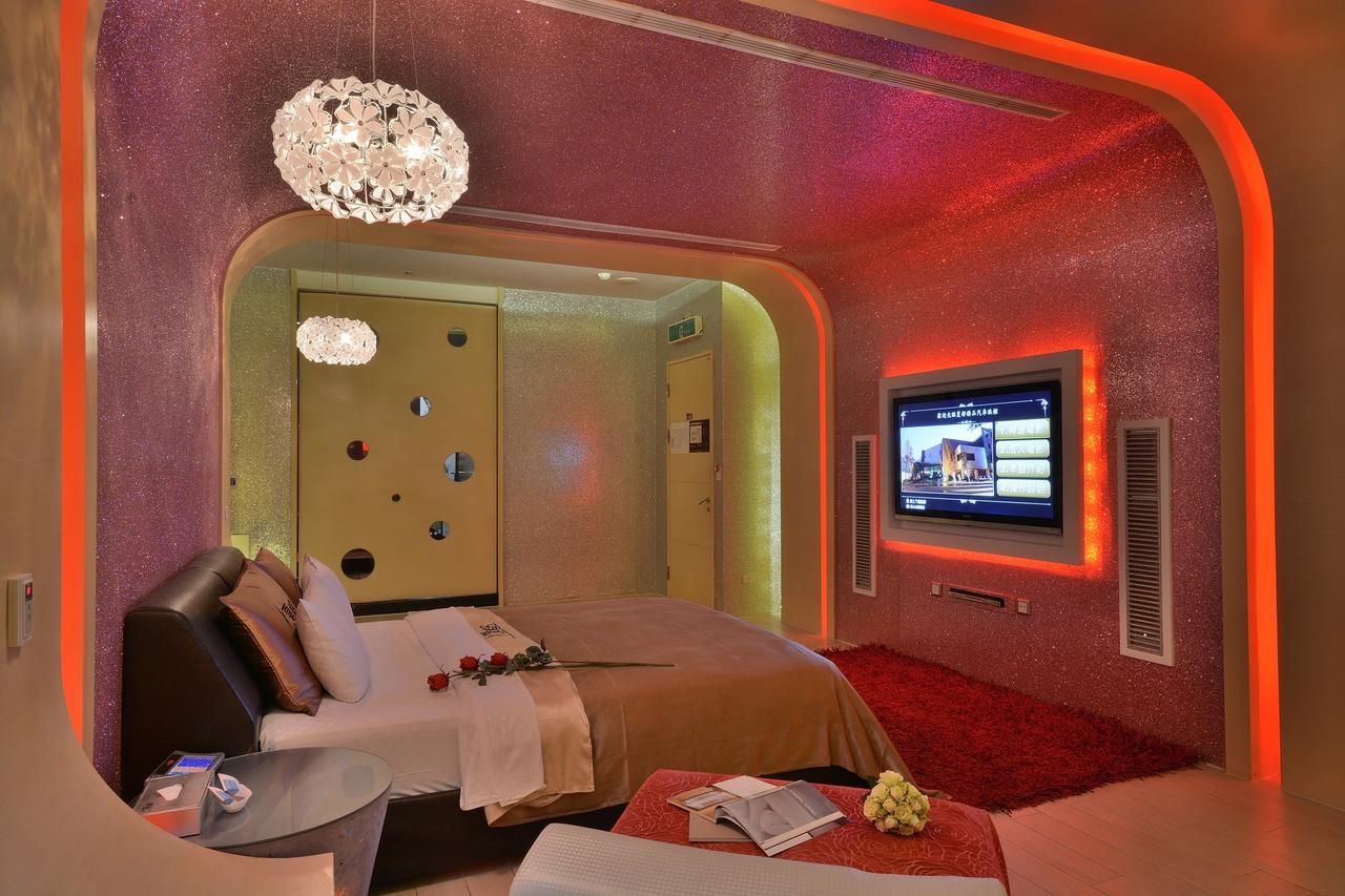 Xiadu Motel Taichung Buitenkant foto