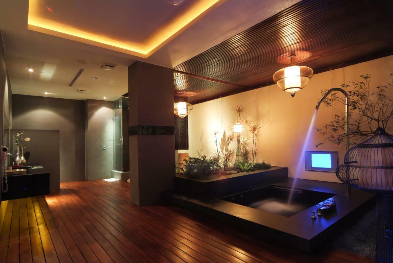 Xiadu Motel Taichung Buitenkant foto